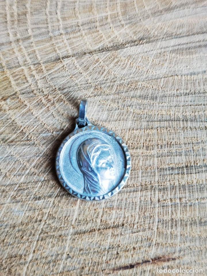 Antig&uuml;edades: Escapulario o Medalla Virgen - Foto 3