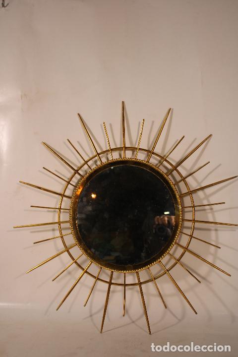 Antig&uuml;edades: espejo sol vintage metal - Foto 1