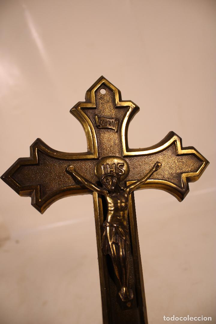 Antig&uuml;edades: crucifijo belga - Foto 2