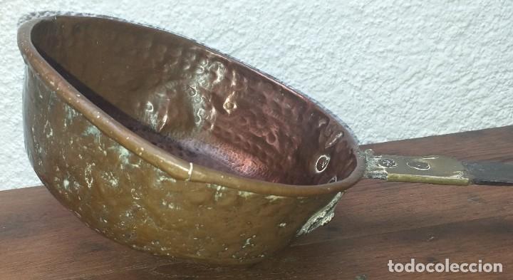 Antig&uuml;edades: SART&Eacute;N DE COBRE MANGO DE HIERRO SIGLO XIX - Foto 5
