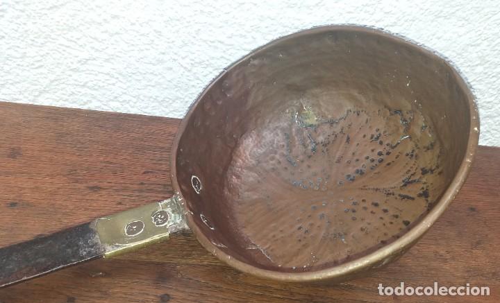 Antig&uuml;edades: SART&Eacute;N DE COBRE MANGO DE HIERRO SIGLO XIX - Foto 7