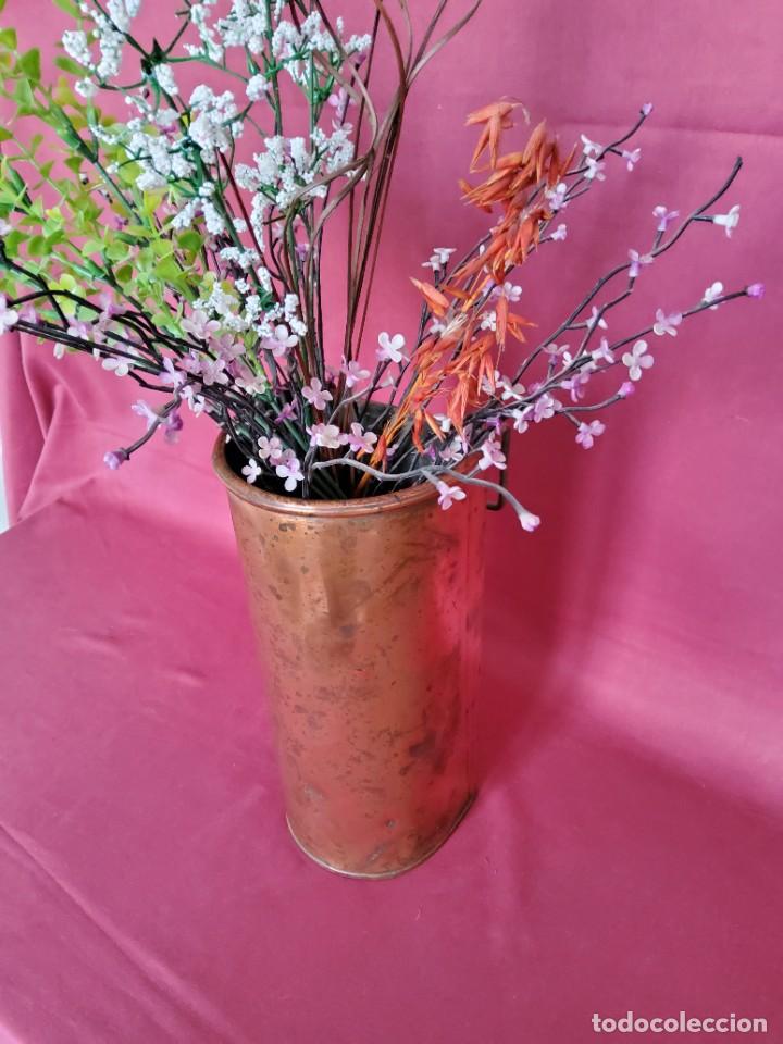 Antig&uuml;edades: ANTIGUO RECIPIENTE DE COBRE IDEAL COMO FLORERO - Foto 2