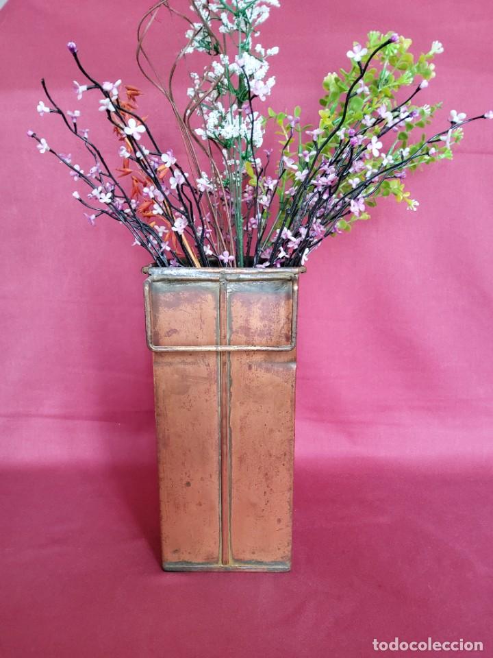Antig&uuml;edades: ANTIGUO RECIPIENTE DE COBRE IDEAL COMO FLORERO - Foto 6