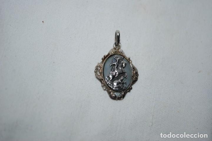 Antig&uuml;edades: MEDALLA DE SANTIAGO MATA MORO . - Foto 2