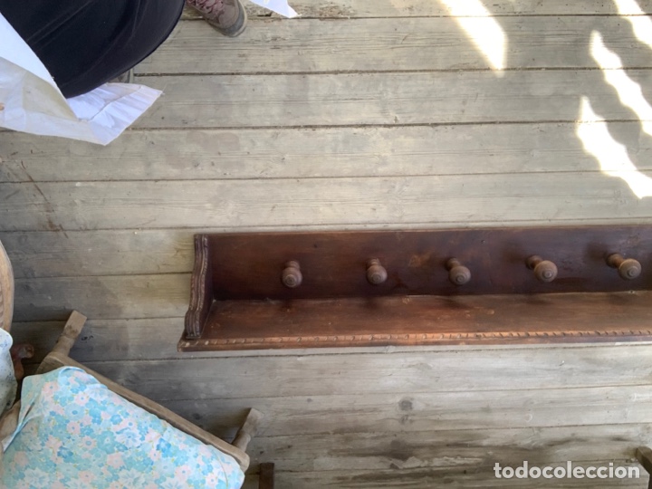 Antig&uuml;edades: Perchero grande de madera maciza - Foto 9