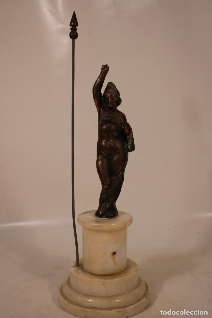 Antig&uuml;edades: figura mujer desnuda - Foto 2