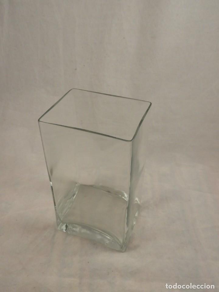 Antig&uuml;edades: BONITO JARRON DE CRISTAL DE FORMAS GEOMETRICAS - Foto 4