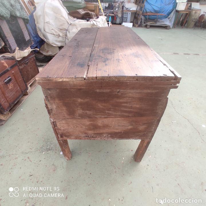 Antig&uuml;edades: arcon de madera - Foto 3