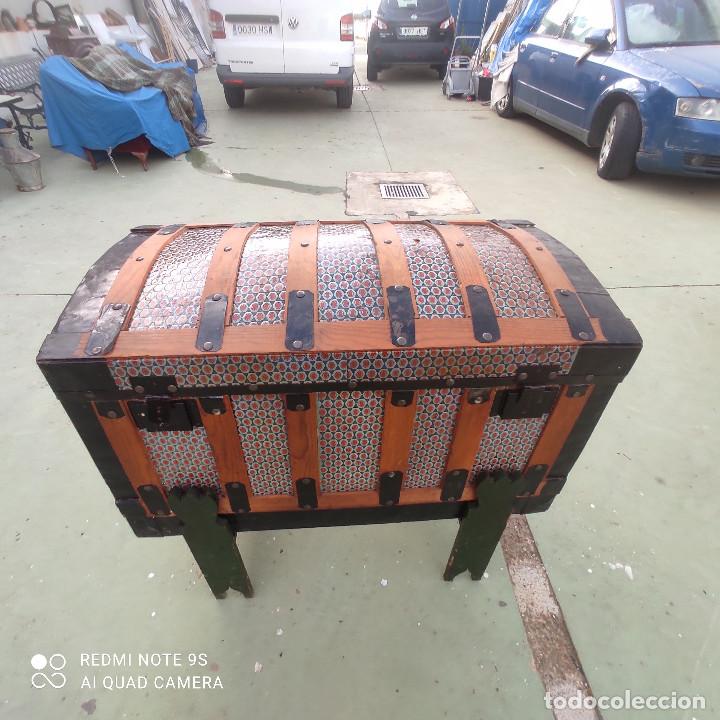 Antig&uuml;edades: baul antiguo - Foto 2