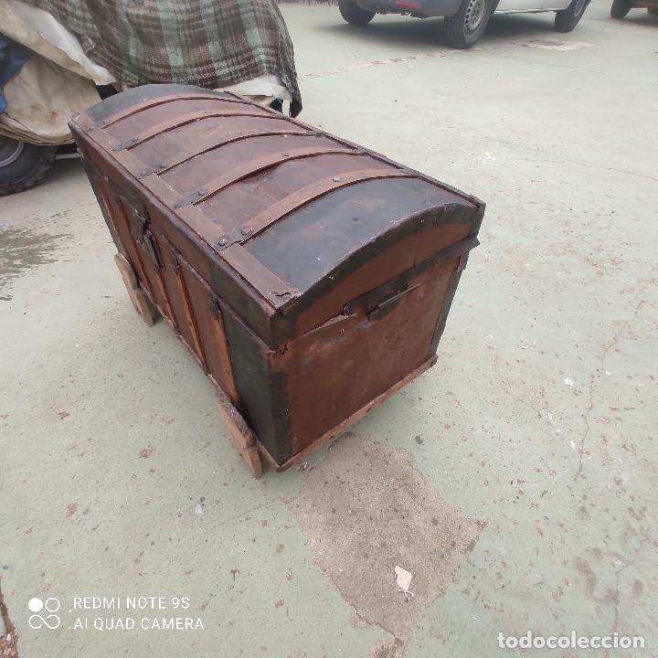 Antig&uuml;edades: baul antiguo - Foto 3