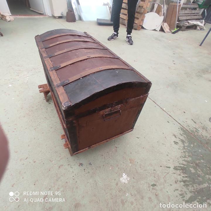 Antig&uuml;edades: baul antiguo - Foto 5