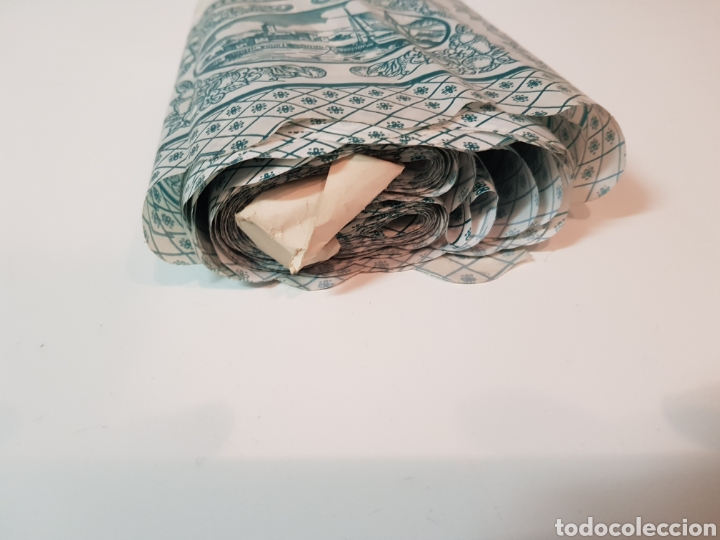 Antig&uuml;edades: Puntilla de plastico para baldas de alacena - Foto 2
