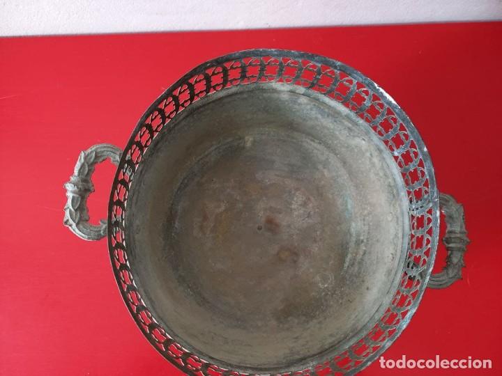 Antig&uuml;edades: MACETERO DE COBRE. MIDE: 175 cm. DIAMETRO - Foto 3