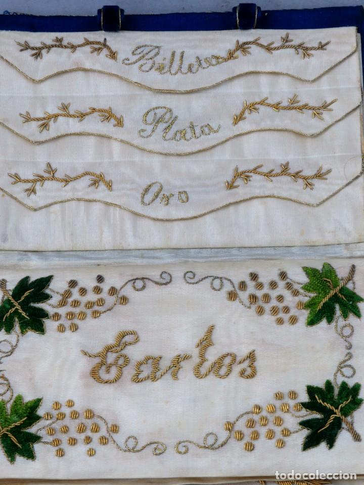 Antig&uuml;edades: Carnet de baile en terciopelo y seda bordada 1852 - Foto 5