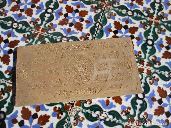 Antig&uuml;edades: Panel de 30 azulejos Ramos Rejano - Foto 3