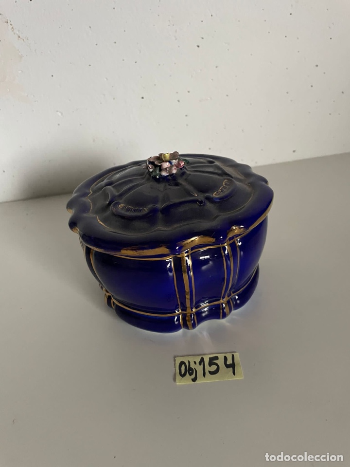 Antig&uuml;edades: Bombonera de porcelana - Foto 1