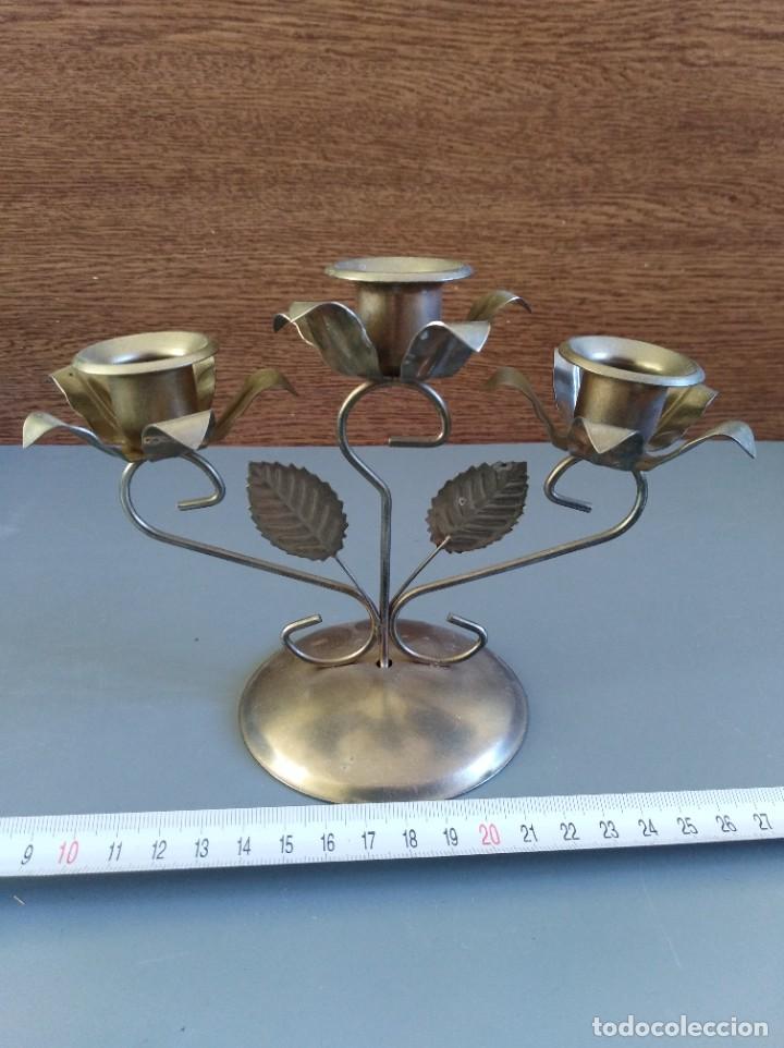 Antig&uuml;edades: Antiguo candelabro, metal (866) - Foto 1