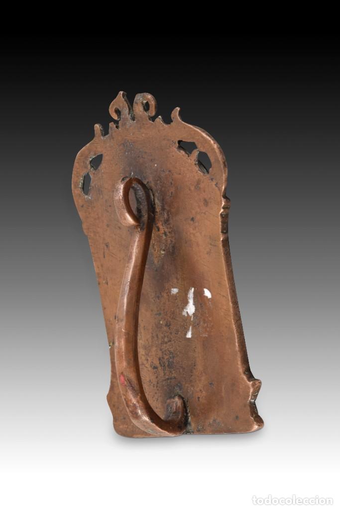 Antig&uuml;edades: Portapaz. Bronce. Siglo XVI. - Foto 3