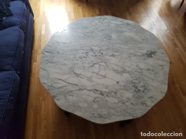 Antig&uuml;edades: Mesa de centro marmol y madera. - Foto 3