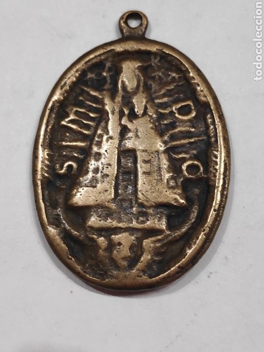 Antig&uuml;edades: Medalla de la Virgen - Foto 1
