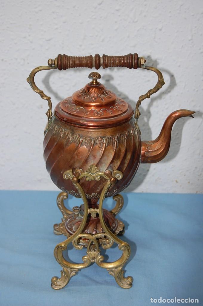 Antig&uuml;edades: ANTIGUA TETERA DE COBRE Y DE TALON - Foto 1