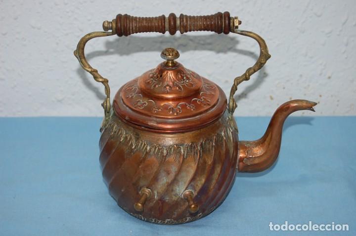 Antig&uuml;edades: ANTIGUA TETERA DE COBRE Y DE TALON - Foto 4