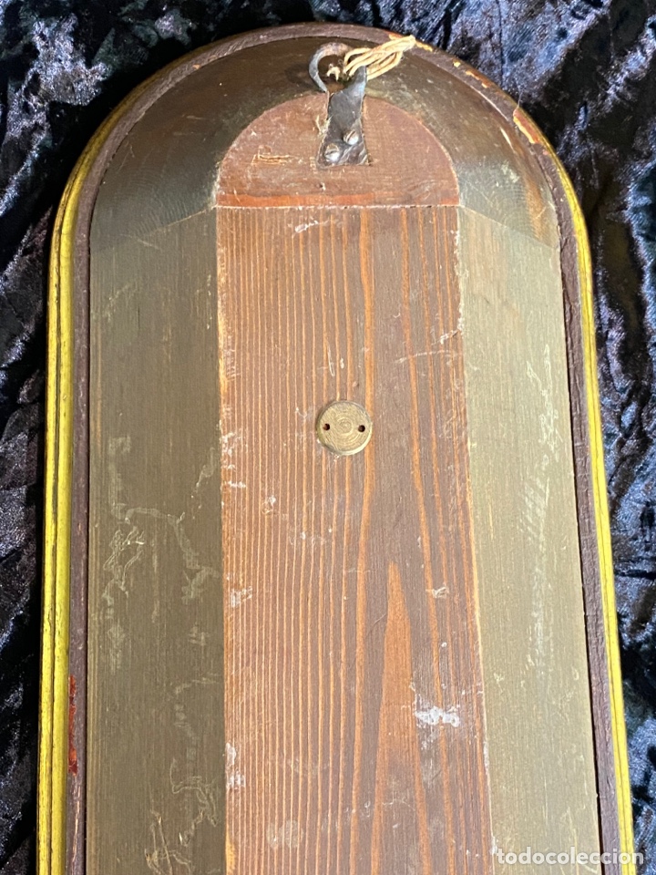 Antig&uuml;edades: Capilla de madera con virgen de bronce y esmalte - Foto 2