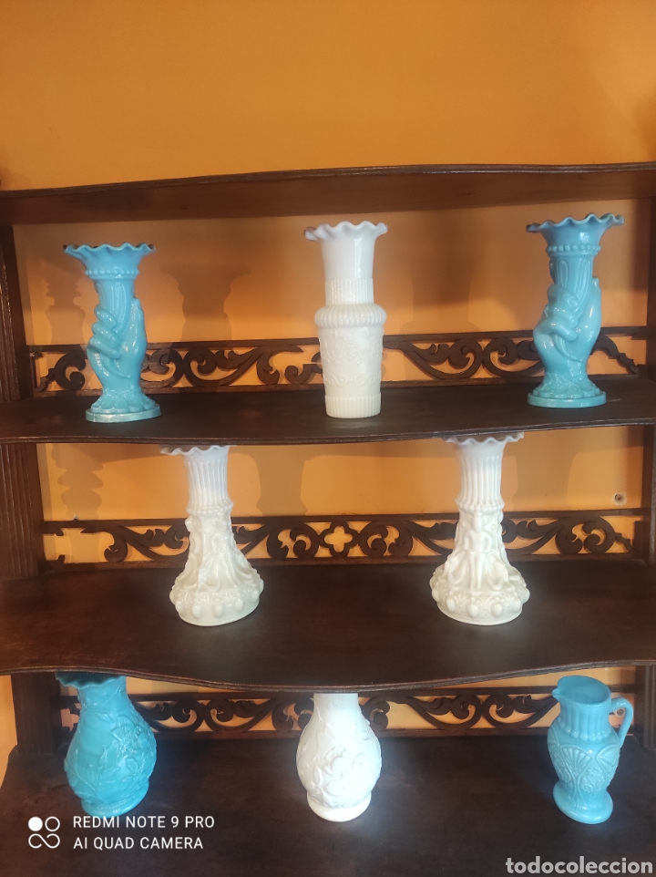 Antig&uuml;edades: Colecci&oacute;n de 11 floreros de opalina - Foto 6