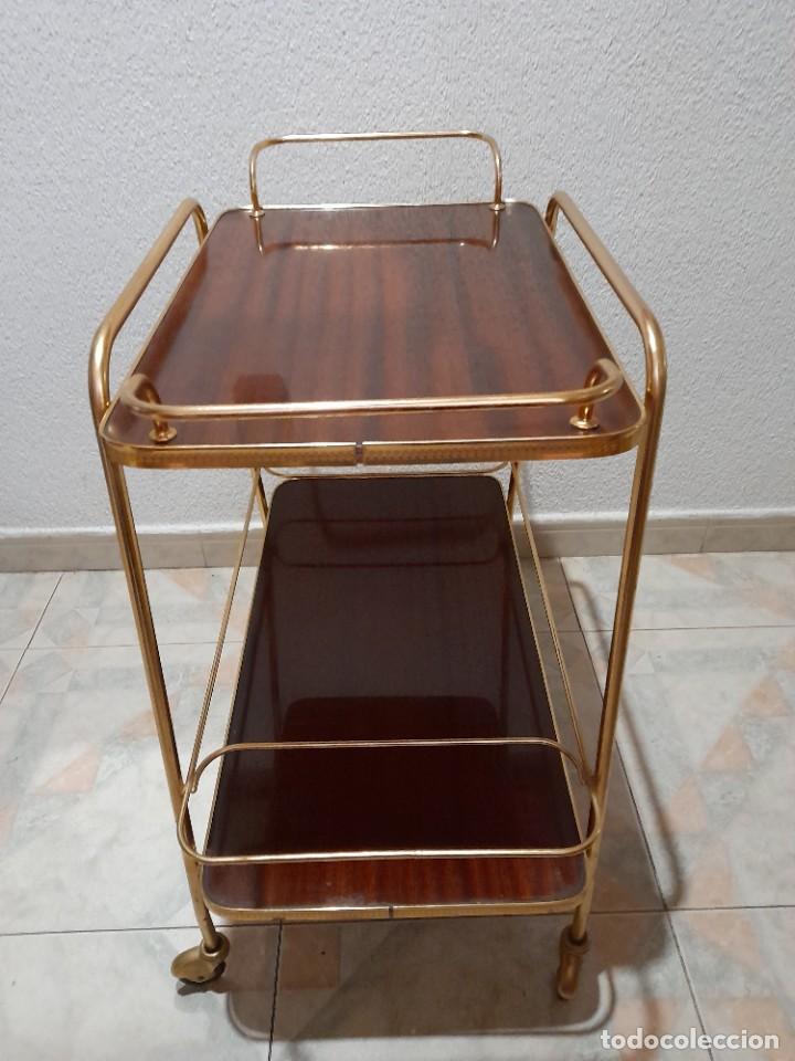 Antig&uuml;edades: Mesa camarera d&eacute;cada de los 60 m&aacute;s o menos - Foto 6