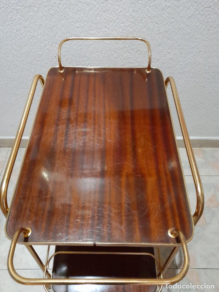 Antig&uuml;edades: Mesa camarera d&eacute;cada de los 60 m&aacute;s o menos - Foto 7