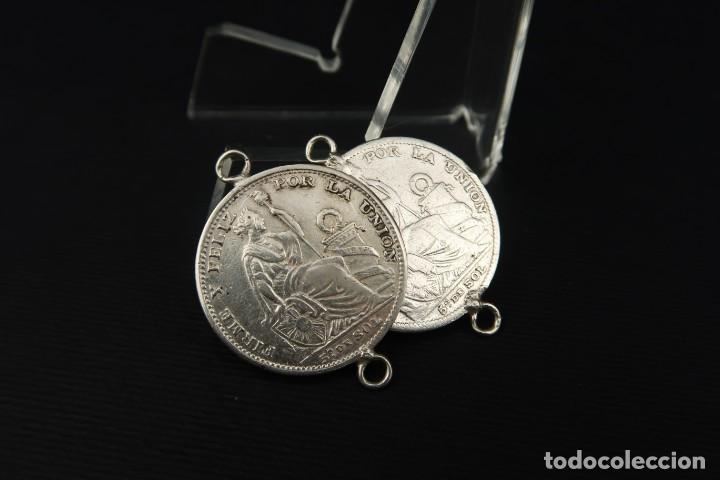 Antig&uuml;edades: Dos Antiguas monedas de plata Peru - Foto 1