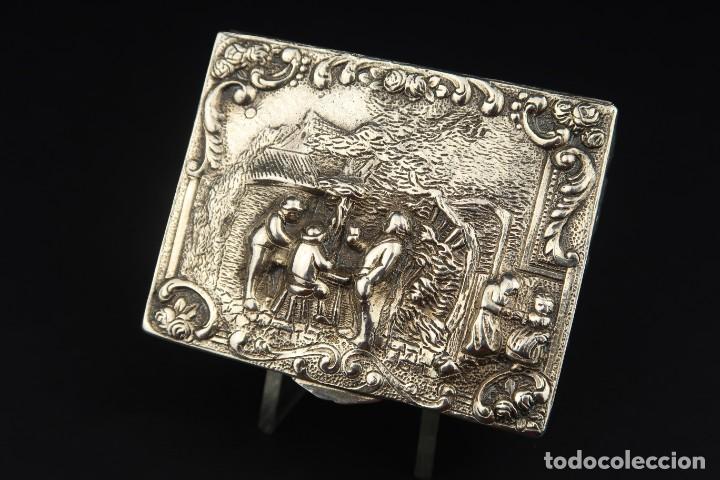 Antig&uuml;edades: Antigua Caja de Plata - Foto 2
