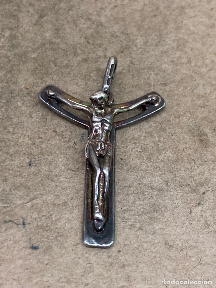 Antig&uuml;edades: Cruz de plata de ley - Foto 1