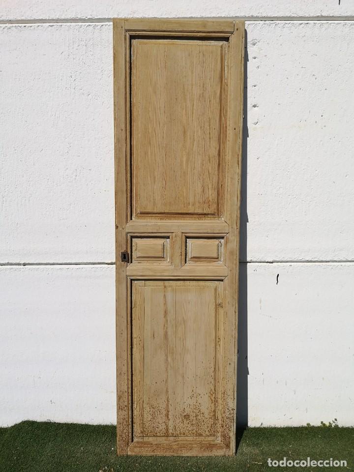 Antiquit&eacute;s: Puerta antigua de interior de una hoja