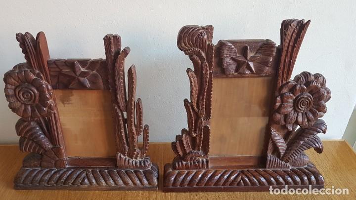 Antig&uuml;edades: PAREJA DE MARCOS DE MADERA MACIZA - Foto 2