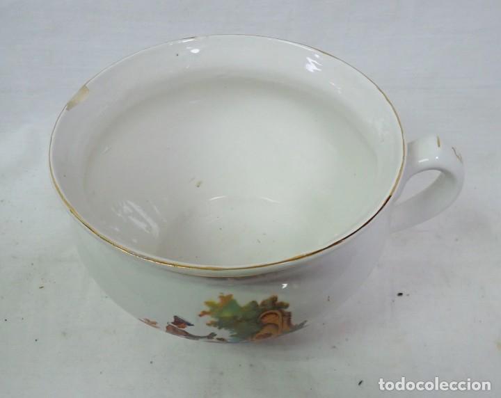 Antig&uuml;edades: escupidera en ceramica de la rambla - Foto 3
