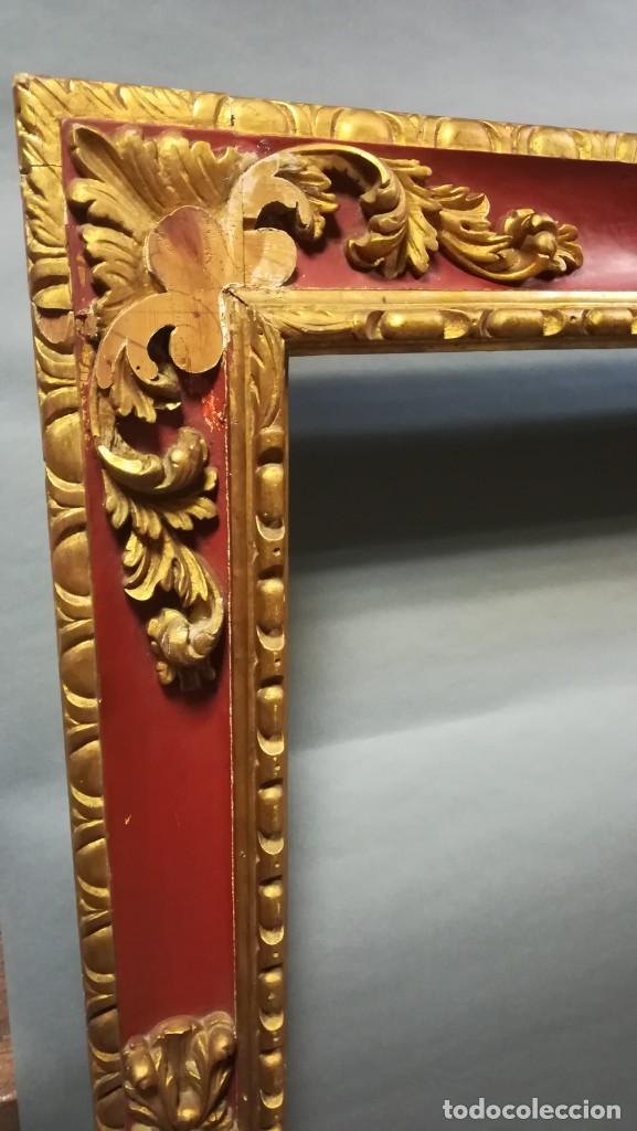 Antig&uuml;edades: MARCO ANTIGUO GRANATE Y DORADO CON PAN DE ORO - Foto 2