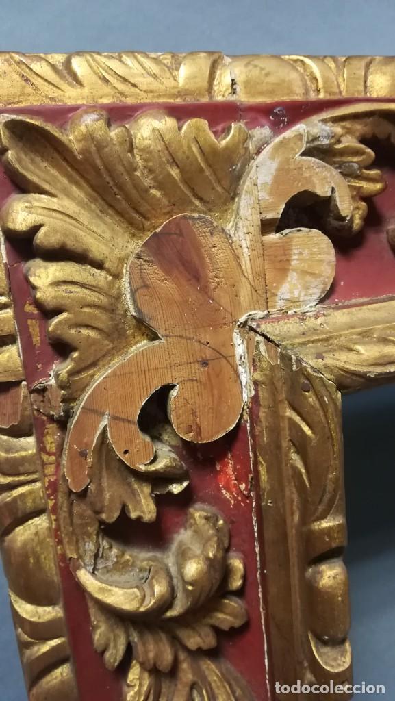 Antig&uuml;edades: MARCO ANTIGUO GRANATE Y DORADO CON PAN DE ORO - Foto 3