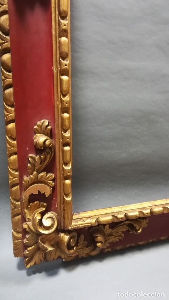 Antig&uuml;edades: MARCO ANTIGUO GRANATE Y DORADO CON PAN DE ORO - Foto 11