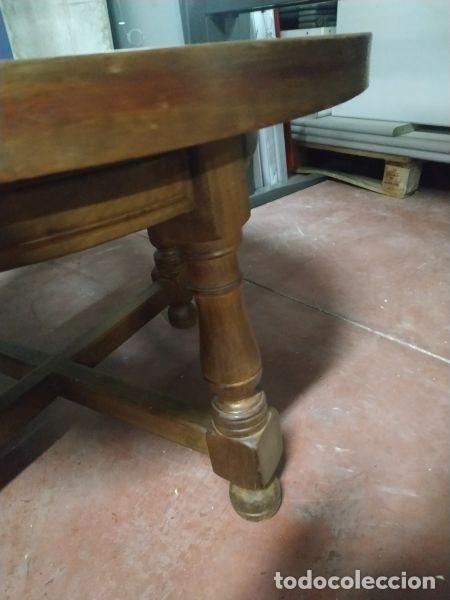 Antig&uuml;edades: Mesa baja de madera redonda - Foto 3