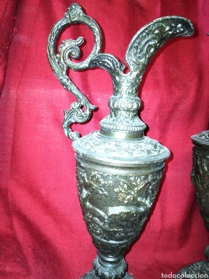 Antig&uuml;edades: PAREJA DE JARRONES CON RELIEVES - Foto 2