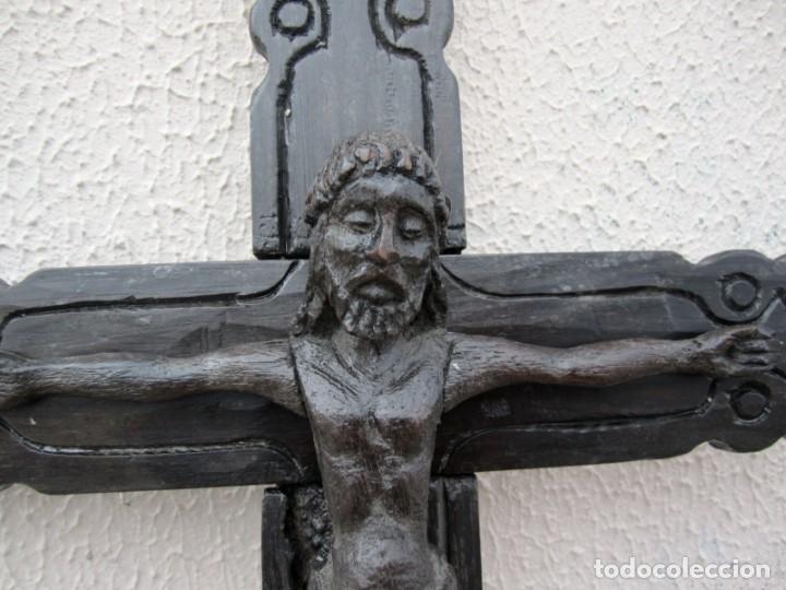 Antig&uuml;edades: Jesus crucificado, madera tallada - Foto 4
