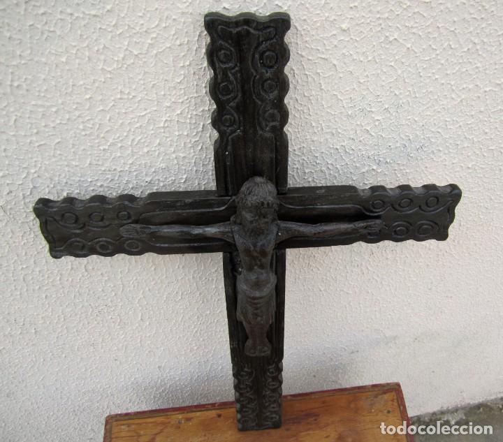 Antig&uuml;edades: Jesus crucificado, madera tallada - Foto 10