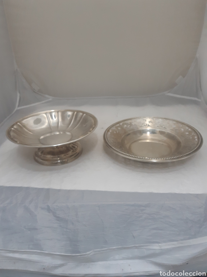 Antig&uuml;edades: Dos centros de mesa en metal plateado - Foto 1