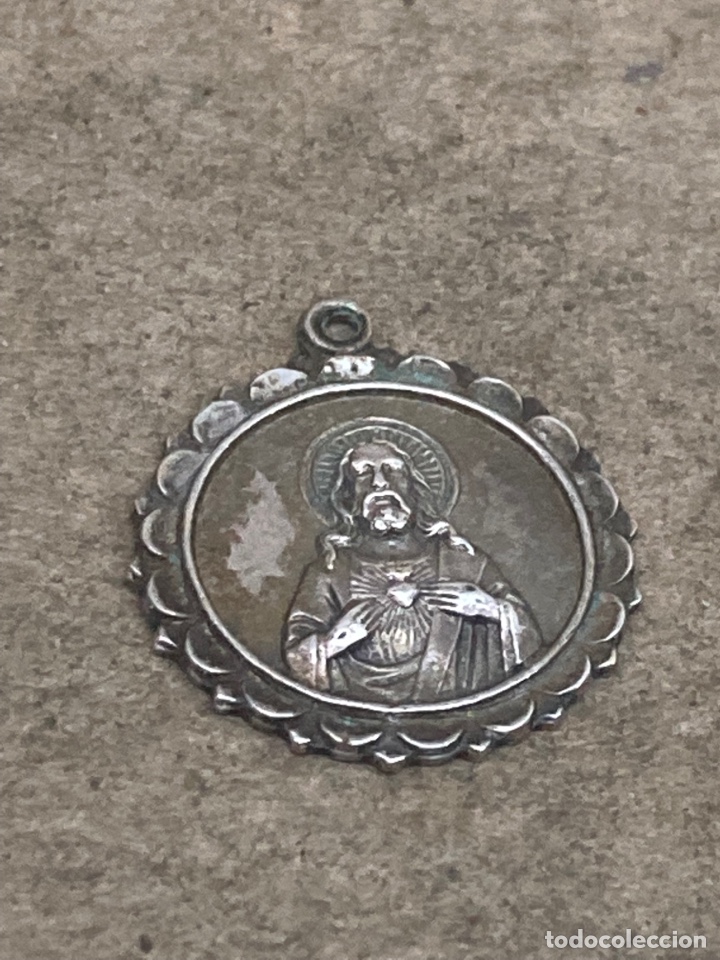 Antig&uuml;edades: Medalla de plata religiosa - Foto 1