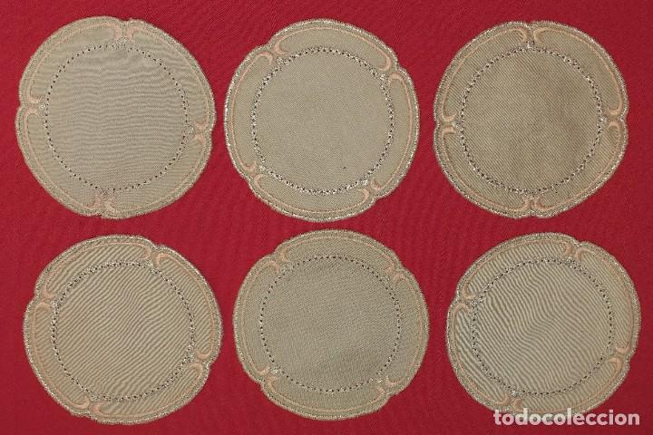 Antig&uuml;edades: 6 POSAVASOS DE TELA - Foto 2