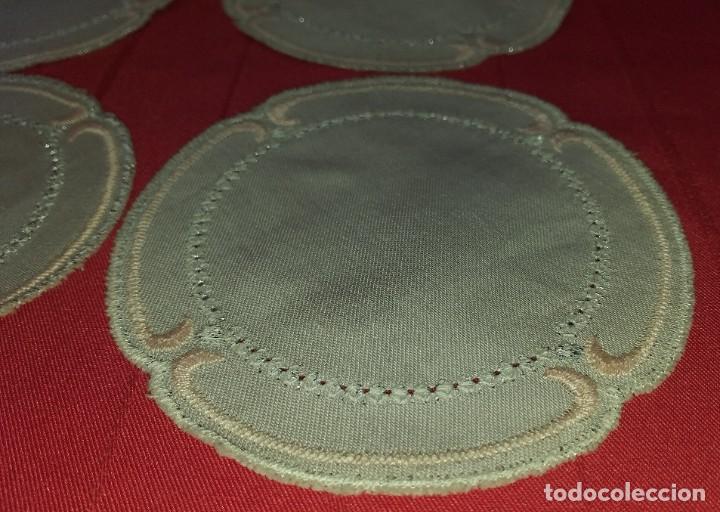 Antig&uuml;edades: 6 POSAVASOS DE TELA - Foto 9