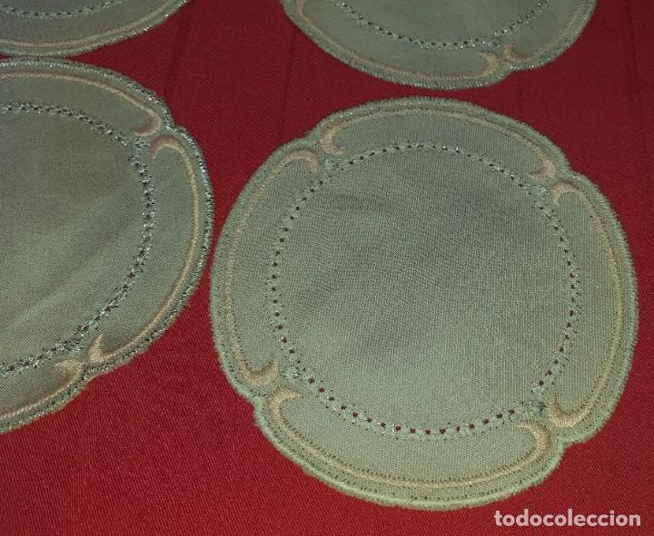 Antig&uuml;edades: 6 POSAVASOS DE TELA - Foto 10