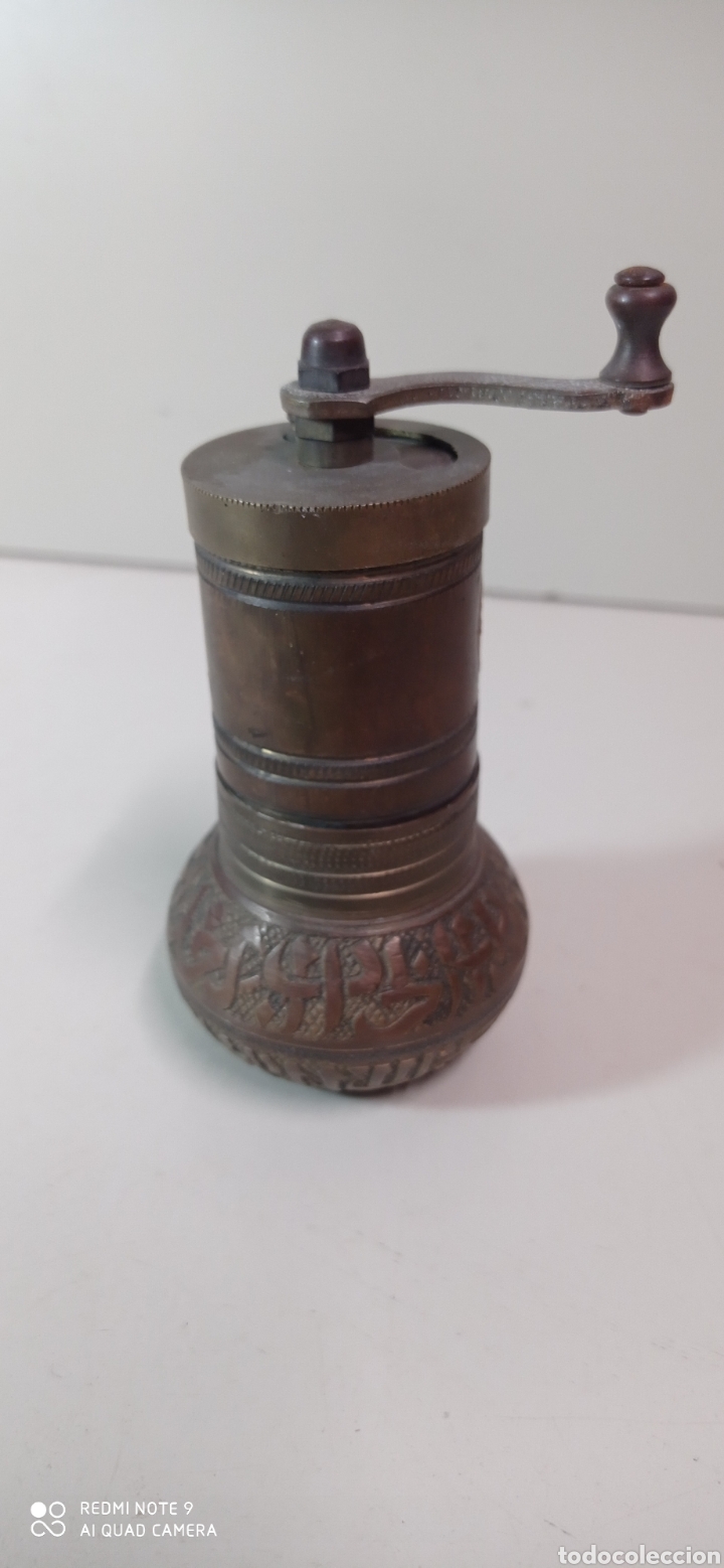 Antig&uuml;edades: Molinillo arabe para pimienta. Lat&oacute;n - Foto 3