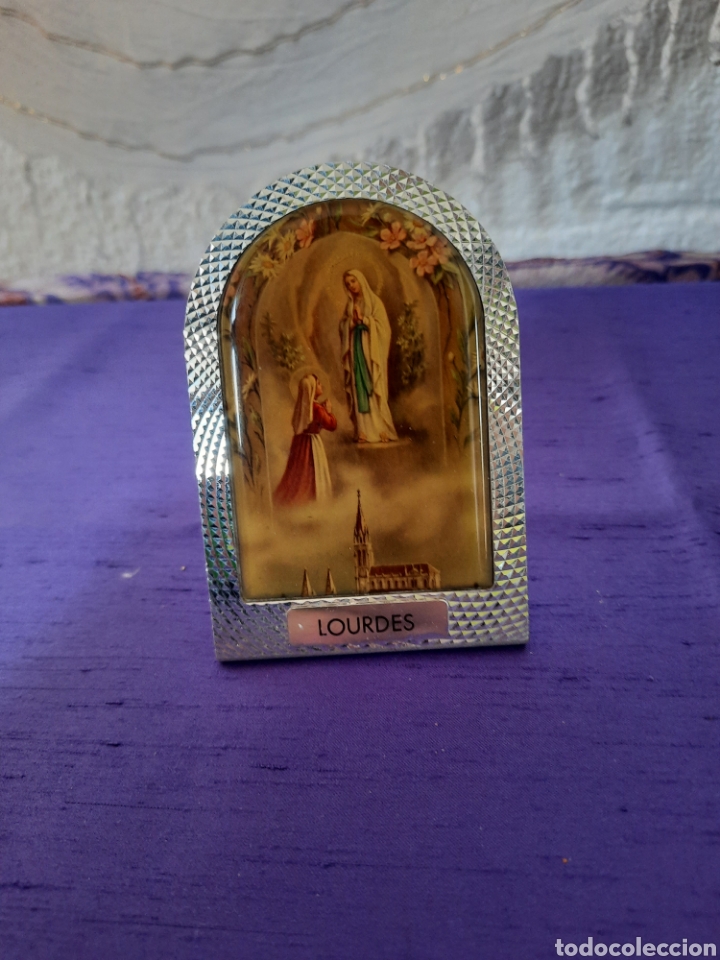 Antiguidades: Capillita de noche recuerdo Virgen de Lourdes.